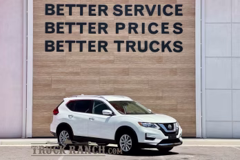 2020 Glacier White Nissan Rogue SV AWD SUV