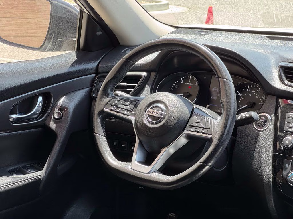 2020 Glacier White Nissan Rogue SV AWD SUV