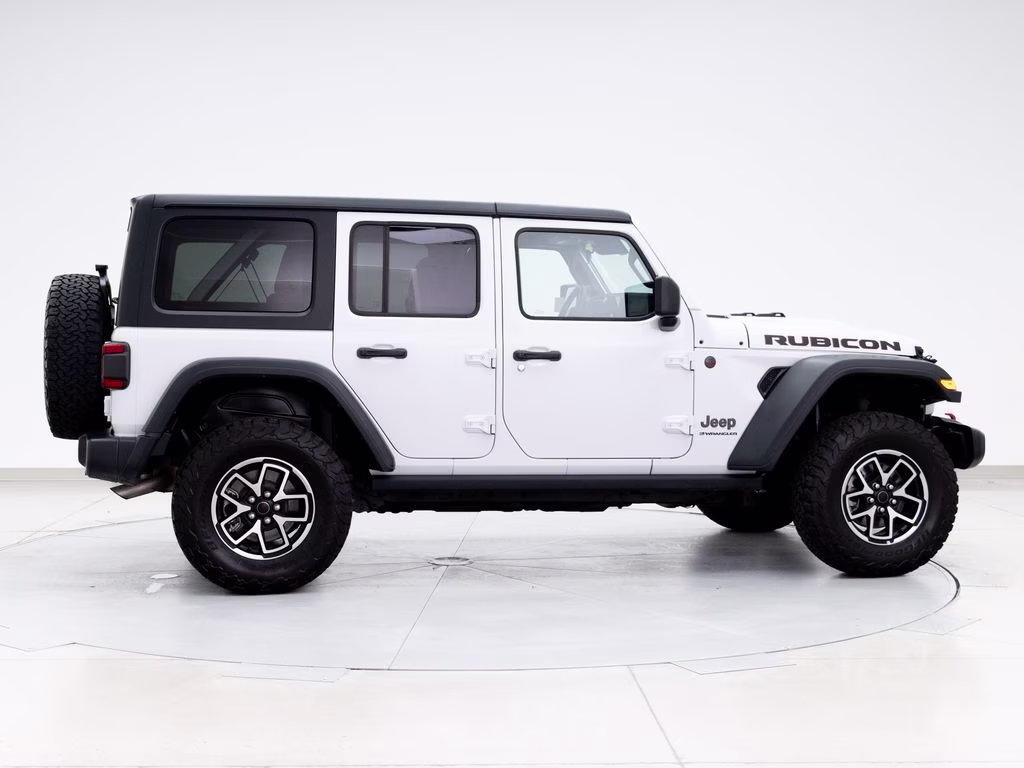 2025 Bright White Clearcoat Jeep Wrangler Rubicon 4X4 SUV