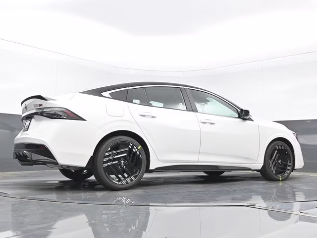 2026 Aspen White/Super Black Nissan Sentra SR FWD Sedan