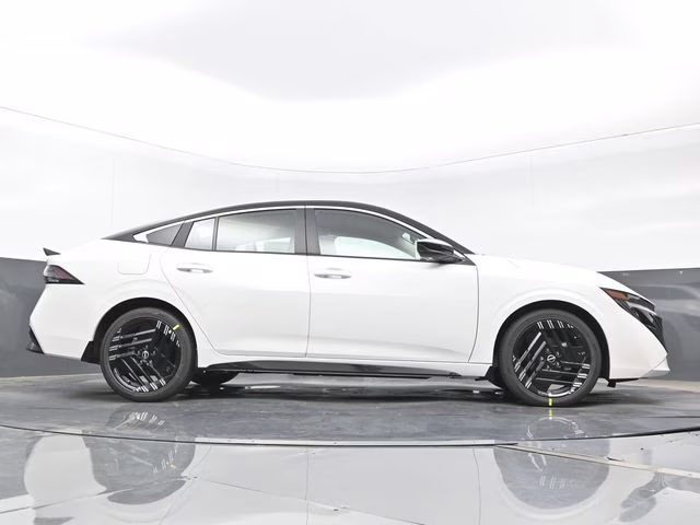 2026 Aspen White/Super Black Nissan Sentra SR FWD Sedan