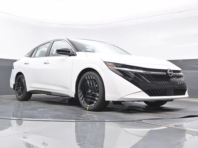 2026 Aspen White/Super Black Nissan Sentra SR FWD Sedan