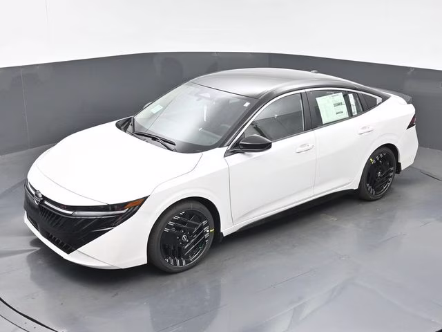 2026 Aspen White/Super Black Nissan Sentra SR FWD Sedan