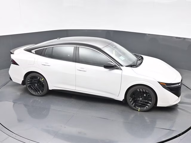 2026 Aspen White/Super Black Nissan Sentra SR FWD Sedan
