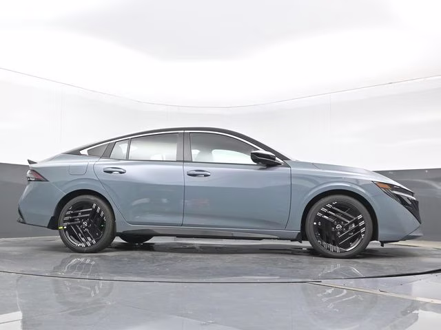 2026 Atlantic Gray/Super Black Nissan Sentra SR FWD Sedan