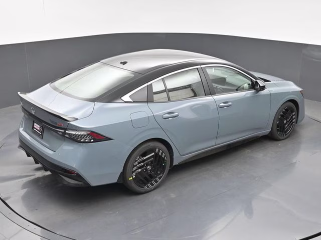 2026 Atlantic Gray/Super Black Nissan Sentra SR FWD Sedan