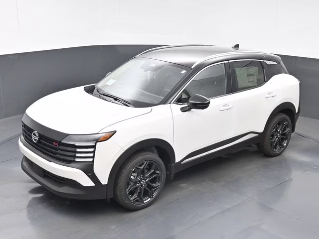 2026 Aspen White/Super Black Nissan Kicks SR FWD SUV