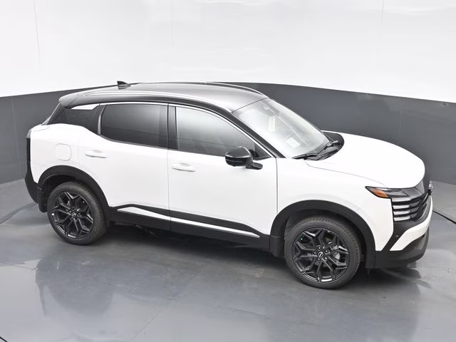 2026 Aspen White/Super Black Nissan Kicks SR FWD SUV