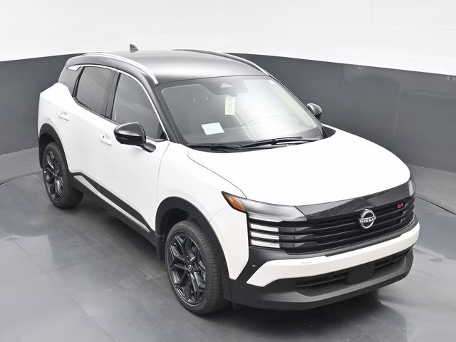 2026 Aspen White/Super Black Nissan Kicks SR FWD SUV