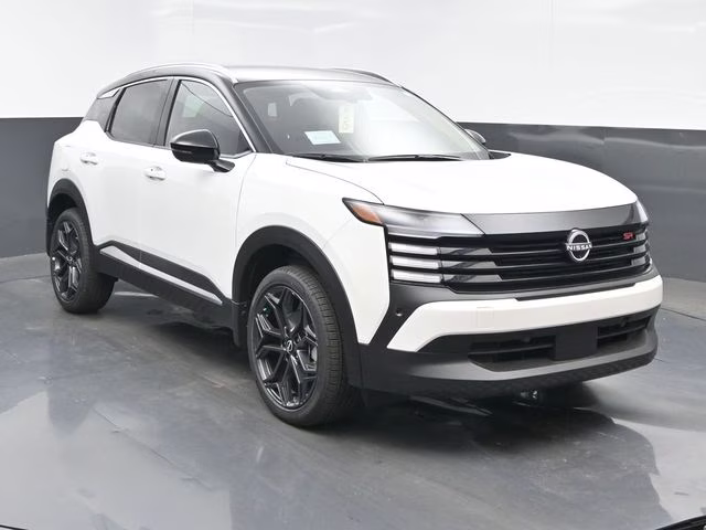 2026 Aspen White/Super Black Nissan Kicks SR FWD SUV