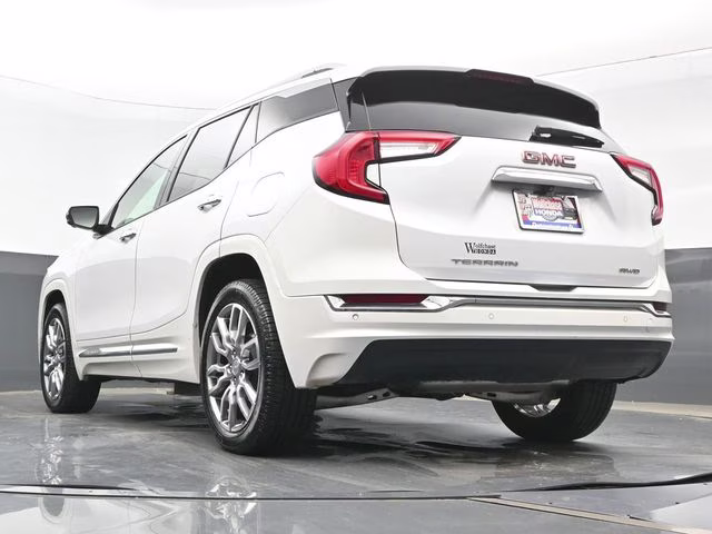 2022 White Frost Tricoat GMC Terrain Denali AWD SUV