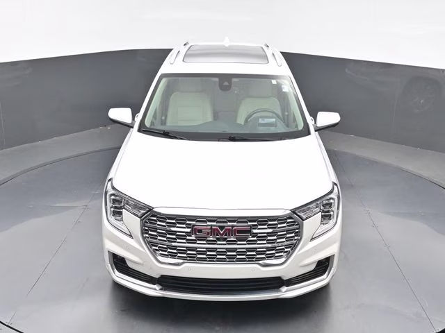 2022 White Frost Tricoat GMC Terrain Denali AWD SUV