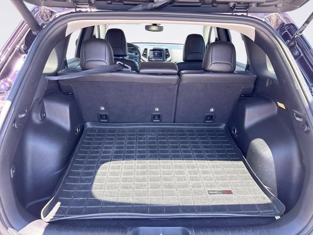 2021 Sangria Metallic Clearcoat Jeep Cherokee Latitude Lux 4X4 SUV