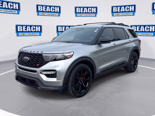 2023 Silver Metallic Ford Explorer ST 4X4 SUV