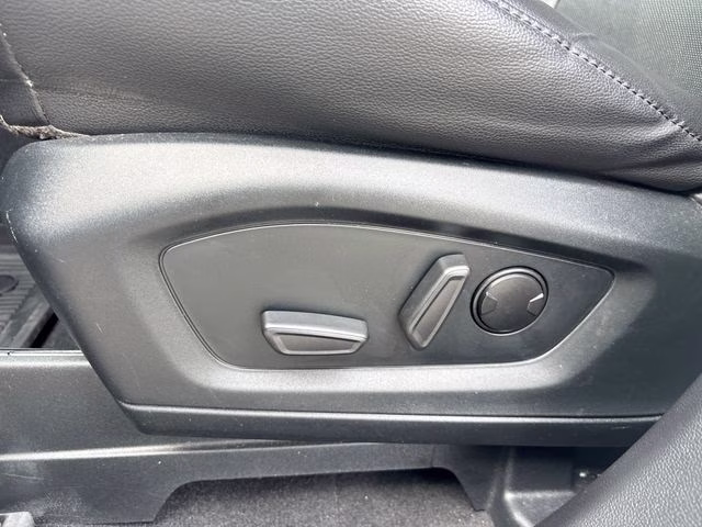 2023 Silver Metallic Ford Explorer ST 4X4 SUV