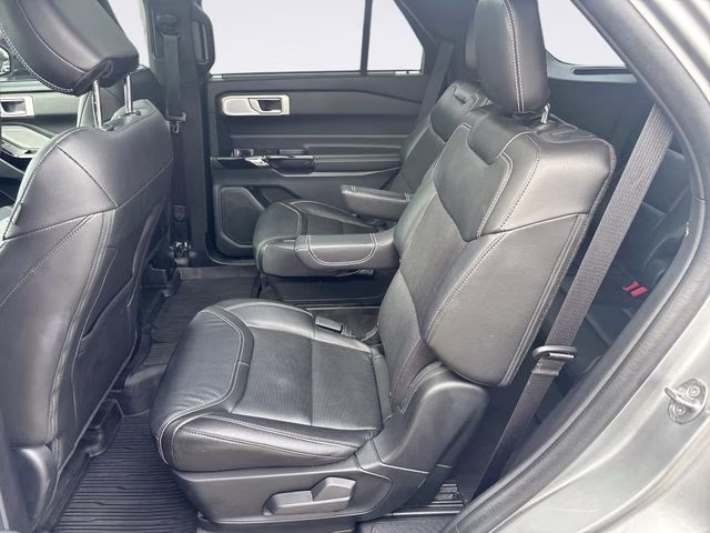 2023 Silver Metallic Ford Explorer ST 4X4 SUV