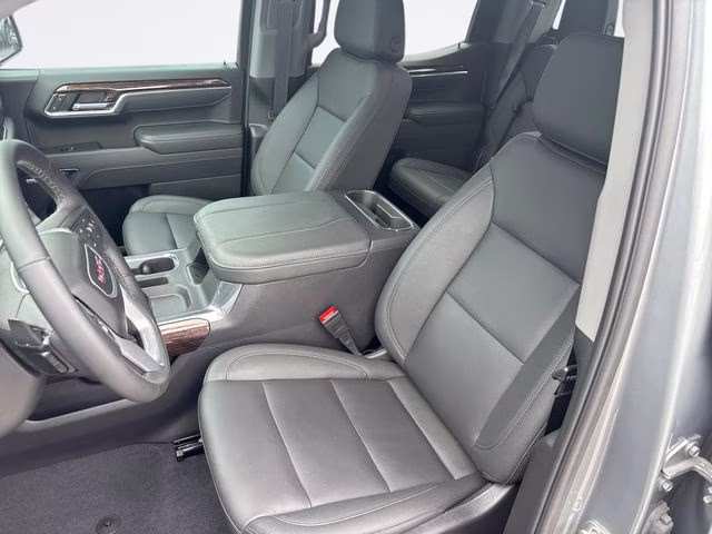 2025 Sterling Metallic GMC Sierra 1500 Elevation 4X4 Truck