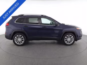 2021 Sangria Metallic Clearcoat Jeep Cherokee Latitude Lux 4X4 SUV