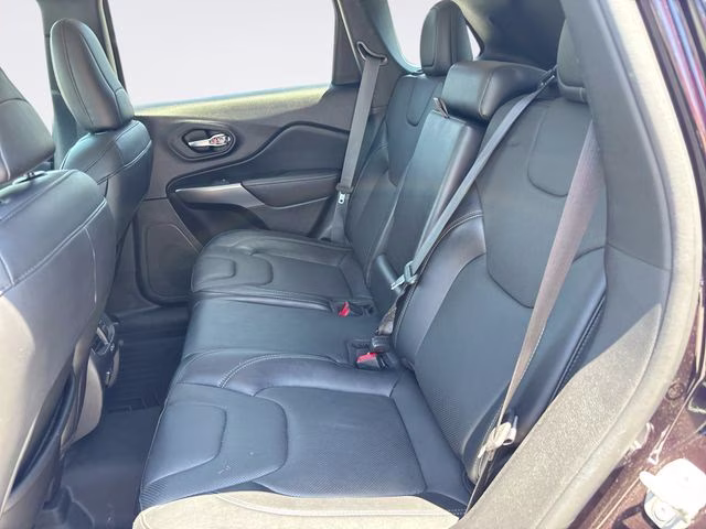 2021 Sangria Metallic Clearcoat Jeep Cherokee Latitude Lux 4X4 SUV