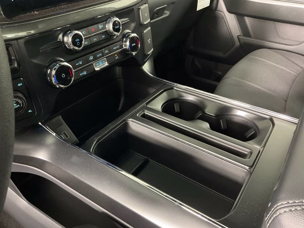 2026 Avalanche Ford F-150 STX 4X4 Truck
