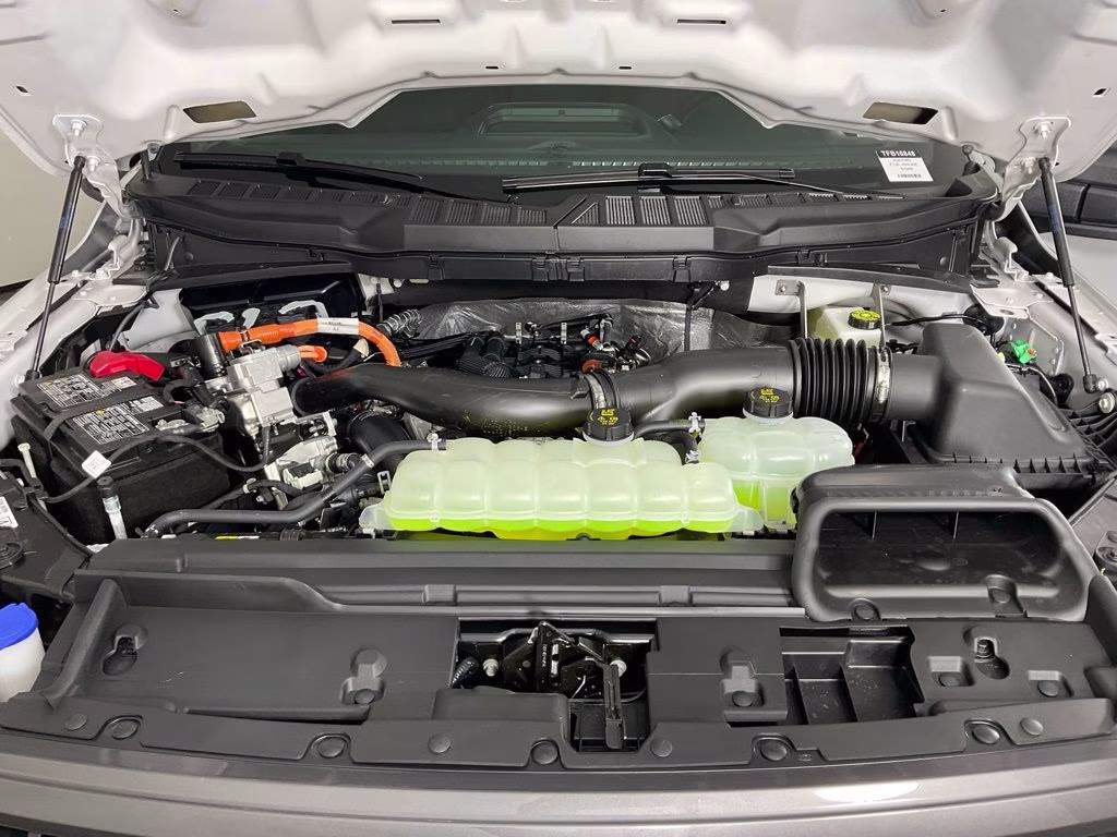 2026 Avalanche Ford F-150 STX 4X4 Truck