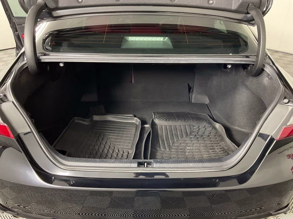 2022 Midnight Black Metallic Toyota Camry XSE FWD Sedan