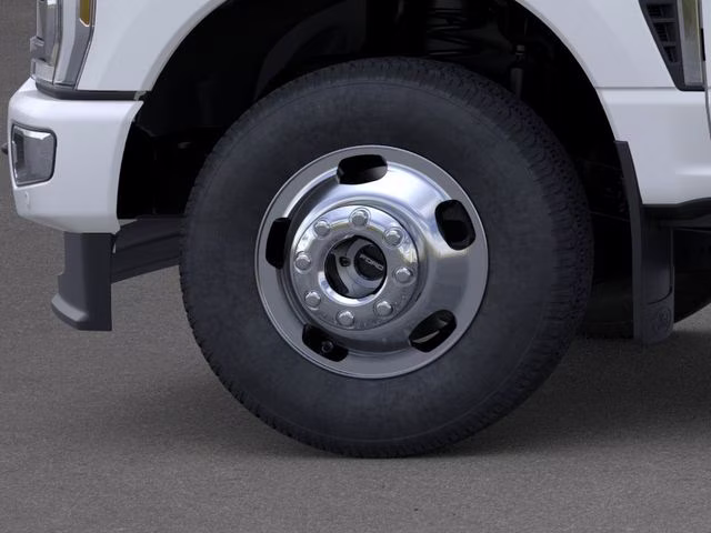 2026 Star White Metallic Tri-Coat Ford Super Duty F-350 DRW XL DRW 4X4 Truck