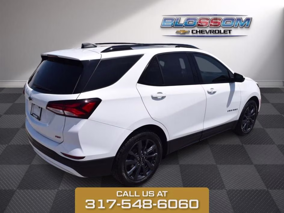 2024 Summit White Chevrolet Equinox RS FWD SUV