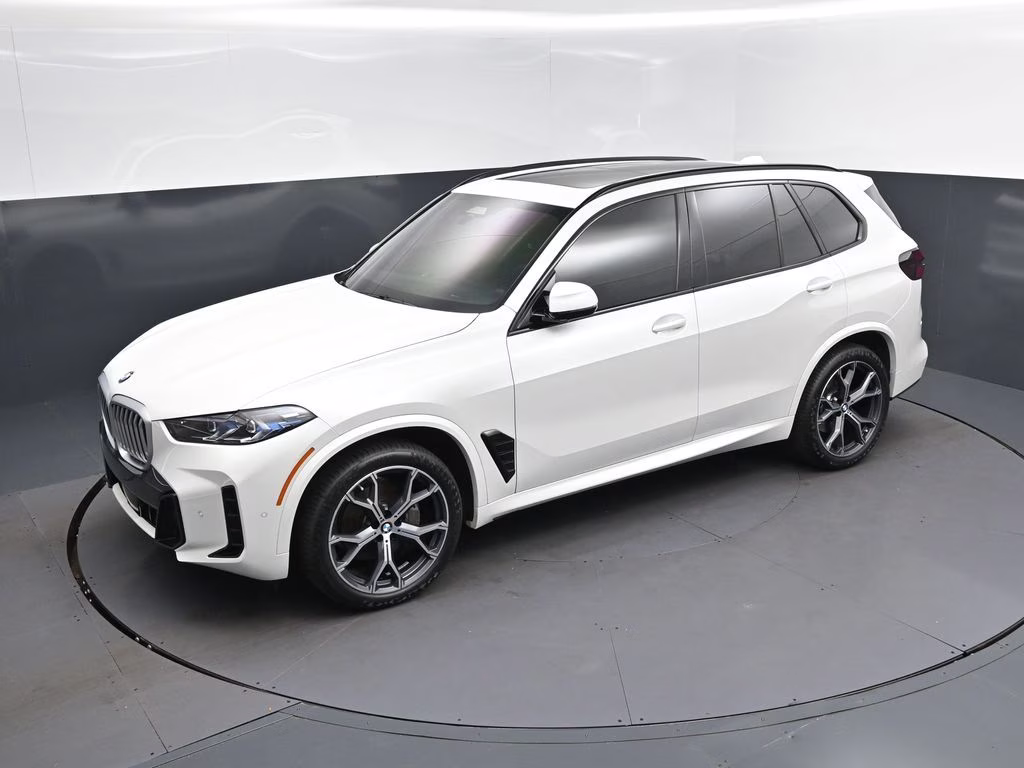 2026 Mineral White Metallic BMW X5 xDrive40i AWD SUV