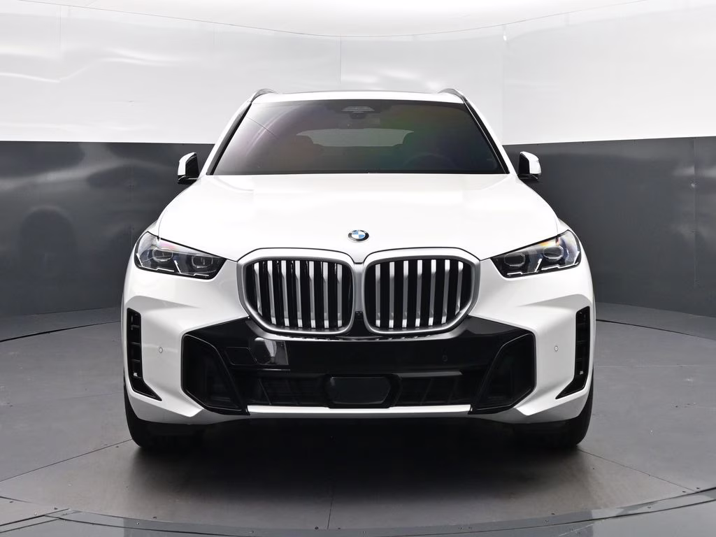 2026 Mineral White Metallic BMW X5 xDrive40i AWD SUV