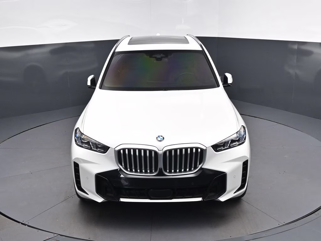2026 Mineral White Metallic BMW X5 xDrive40i AWD SUV