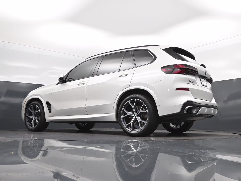 2026 Mineral White Metallic BMW X5 xDrive40i AWD SUV