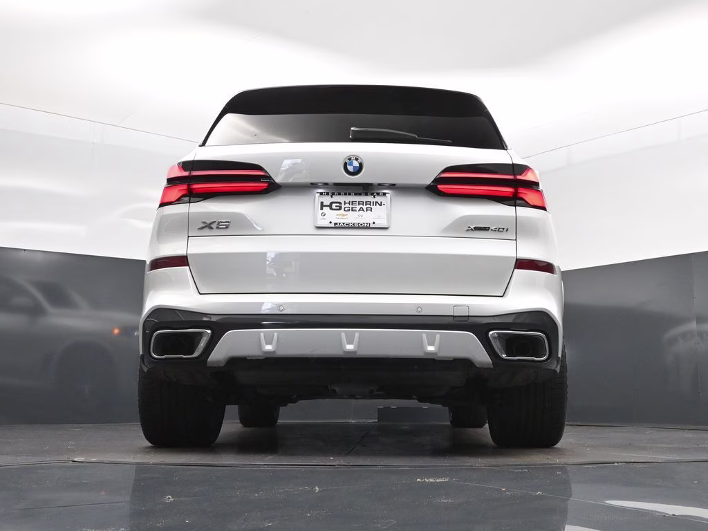 2026 Mineral White Metallic BMW X5 xDrive40i AWD SUV