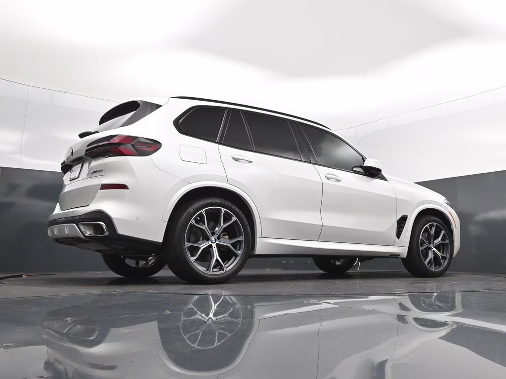 2026 Mineral White Metallic BMW X5 xDrive40i AWD SUV