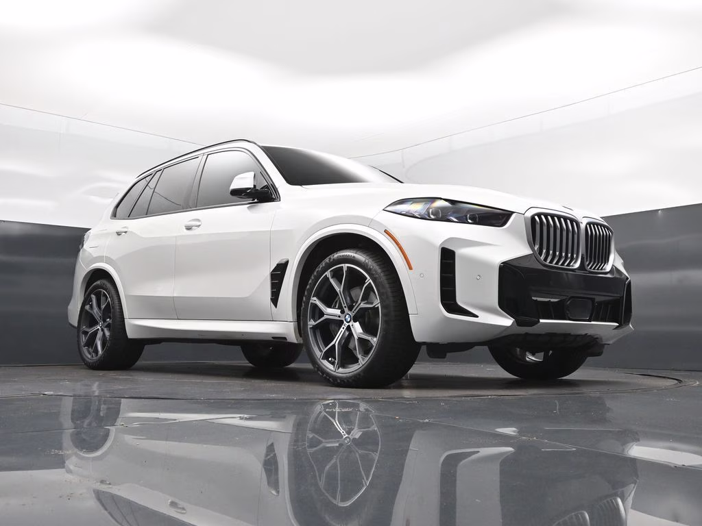 2026 Mineral White Metallic BMW X5 xDrive40i AWD SUV