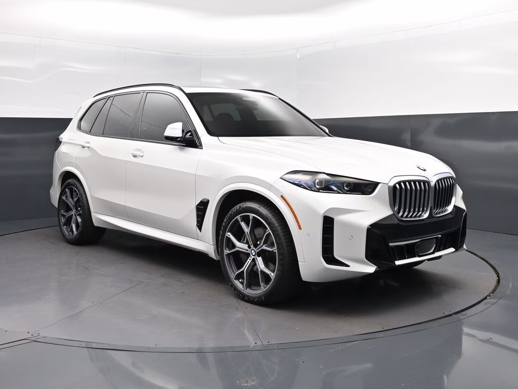 2026 Mineral White Metallic BMW X5 xDrive40i AWD SUV