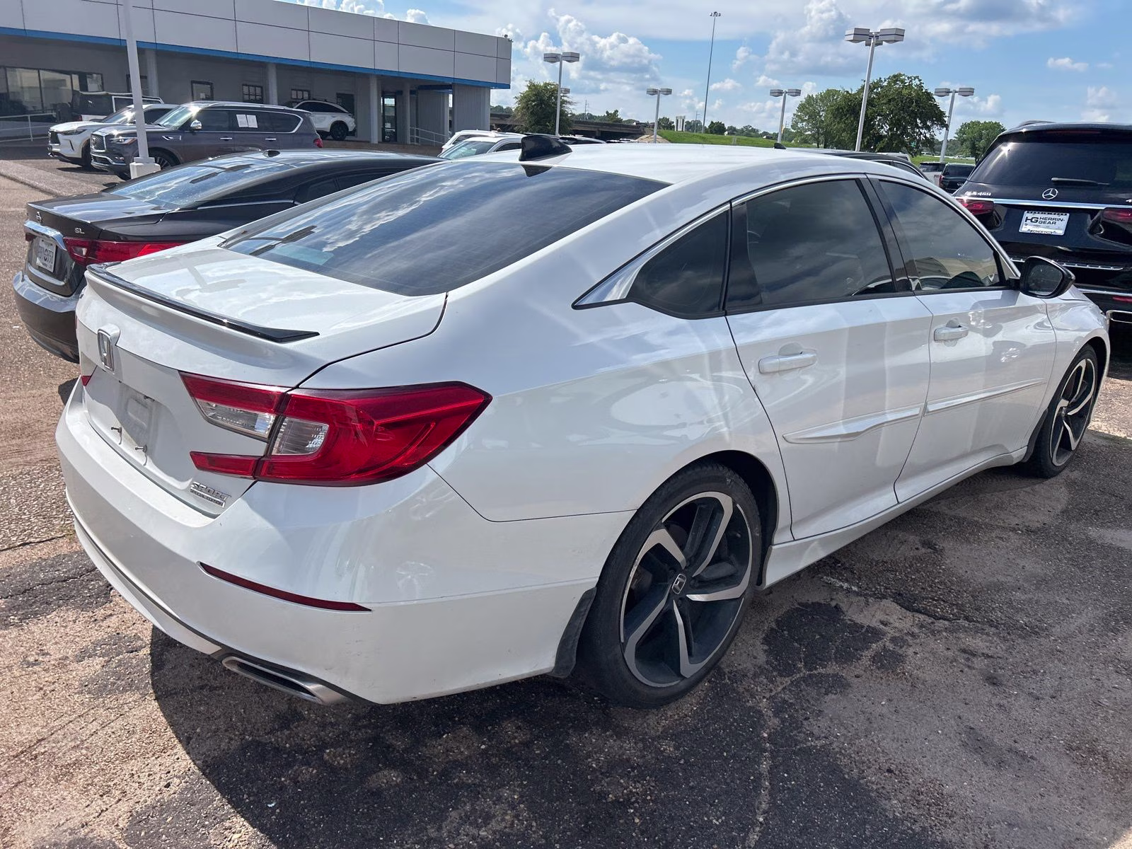 2022 White Honda Accord Sport Special Edition FWD Sedan
