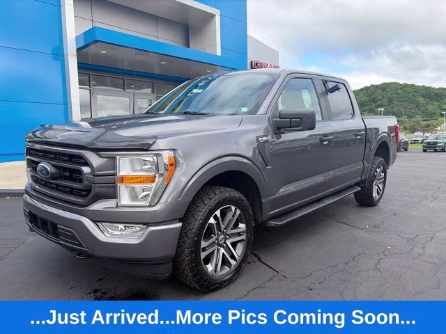 2022 Gray Metallic Ford F-150 XL 4X4 Truck