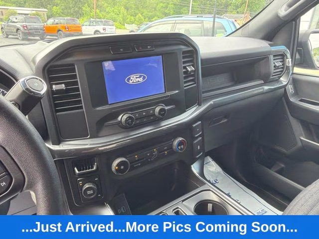 2022 Gray Metallic Ford F-150 XL 4X4 Truck