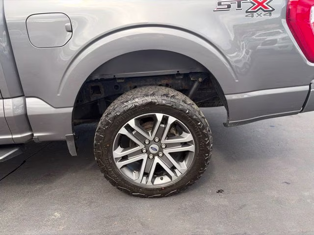 2022 Gray Metallic Ford F-150 XL 4X4 Truck