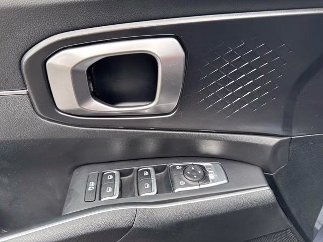 2023 Silver Kia Sorento LX FWD SUV