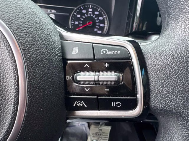 2023 Silver Kia Sorento LX FWD SUV