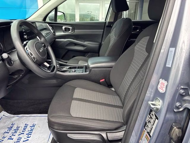 2023 Silver Kia Sorento LX FWD SUV
