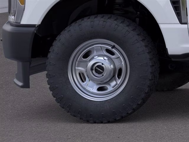 2026 Oxford White Ford Super Duty F-250 SRW XL 4X4 Truck