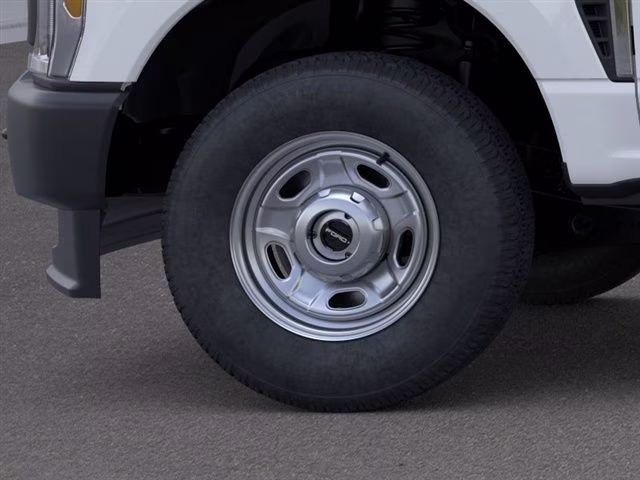 2026 Oxford White Ford Super Duty F-250 SRW XL 4X4 Truck