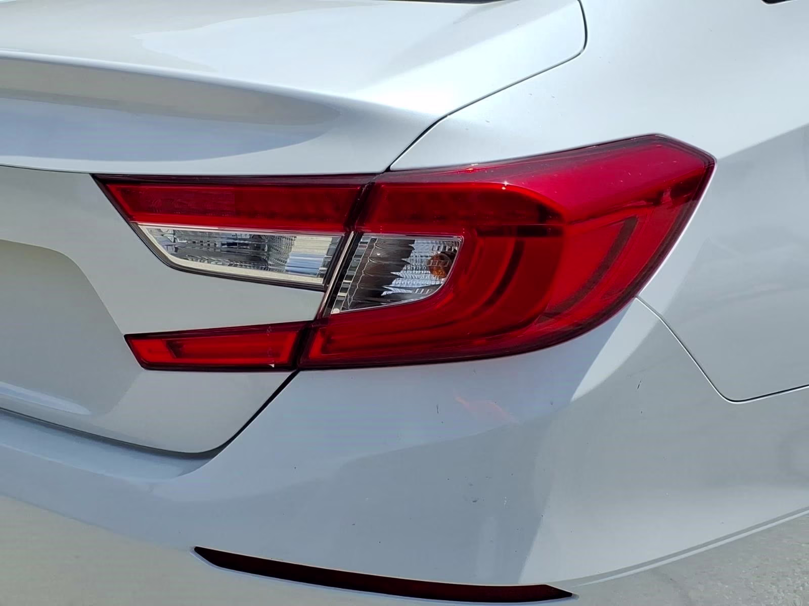 2020 Platinum White Pearl Honda Accord LX FWD Sedan