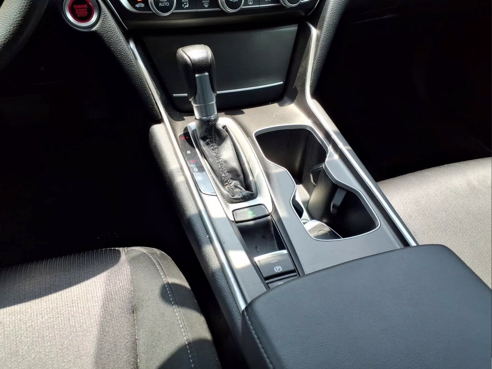 2020 Platinum White Pearl Honda Accord LX FWD Sedan