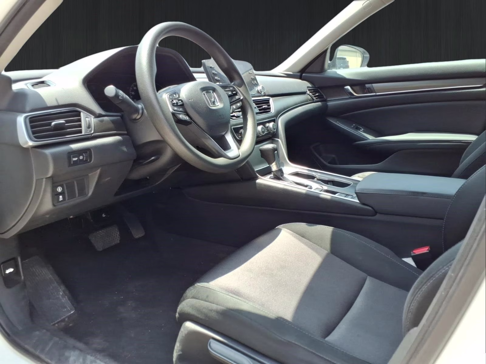 2020 Platinum White Pearl Honda Accord LX FWD Sedan