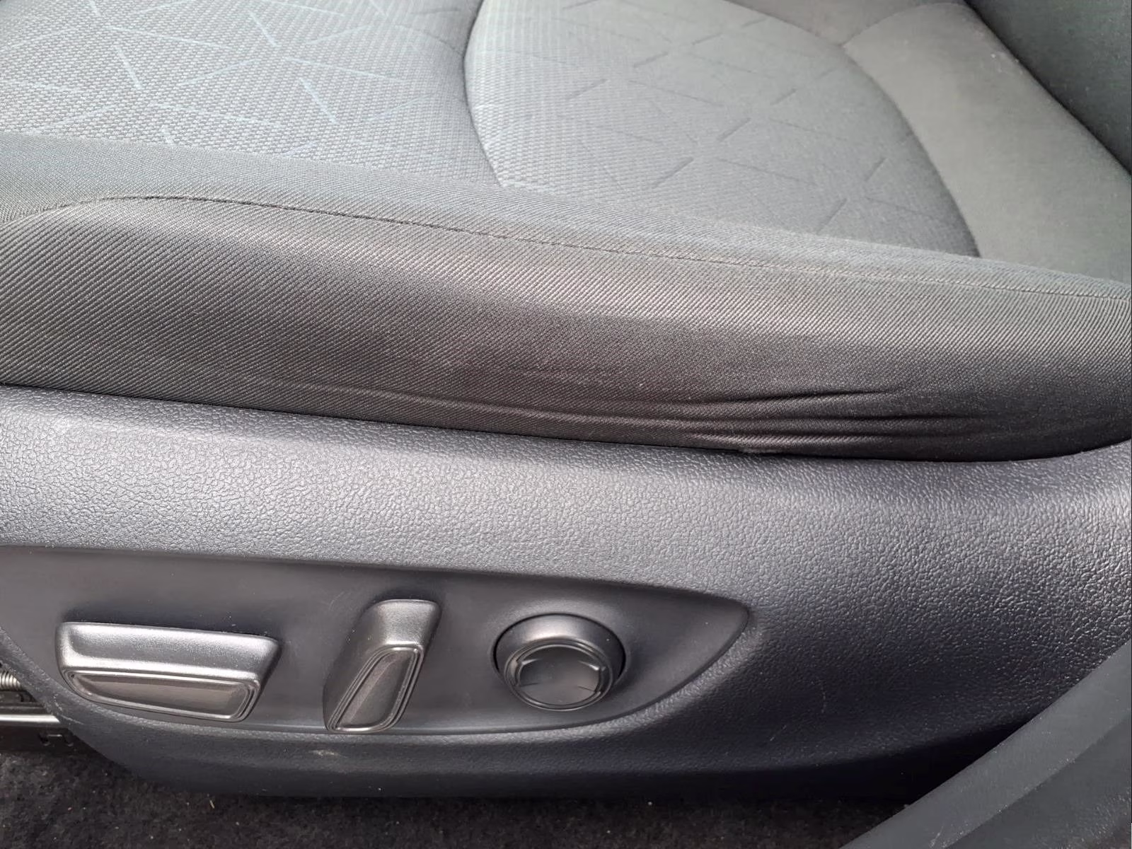 2024 Silver Sky Metallic Toyota RAV4 XLE FWD SUV