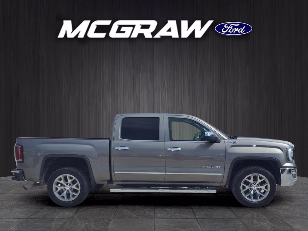2017 PEPPERDUST METALLIC GMC Sierra SLT 4X4 Truck